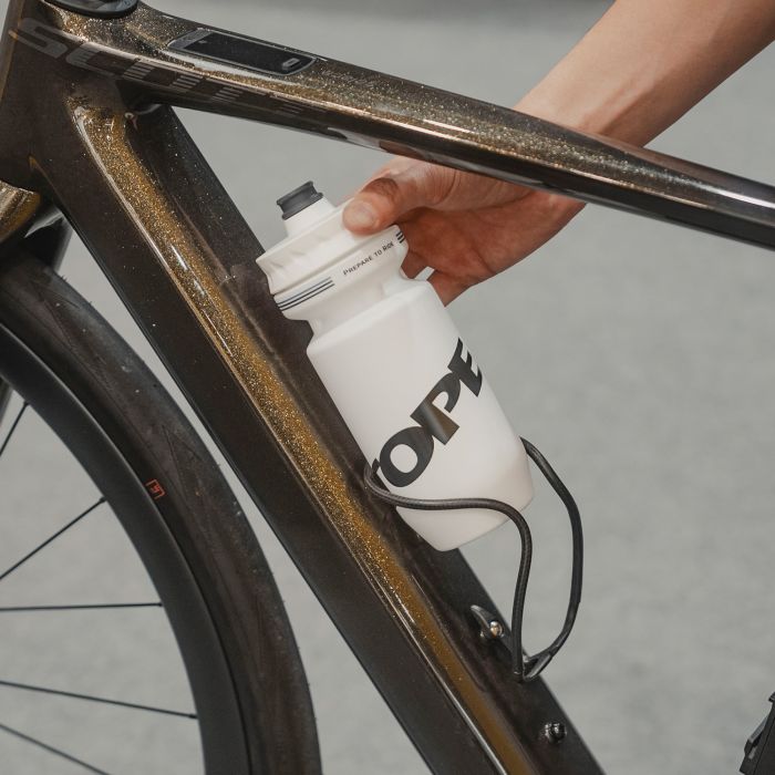 Load image into Gallery viewer, Topeak water bottle logo 650ml - white