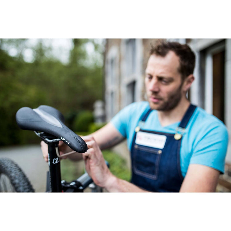 Load image into Gallery viewer, Trivio - monk fietszadel zwart