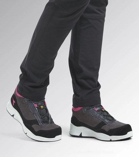 Afbeelding laden in galerijviewer, Diadora werkschoen athena mid 179901 s3l | nine iron raspberry (d0458) | maat 39 - 8053607443550