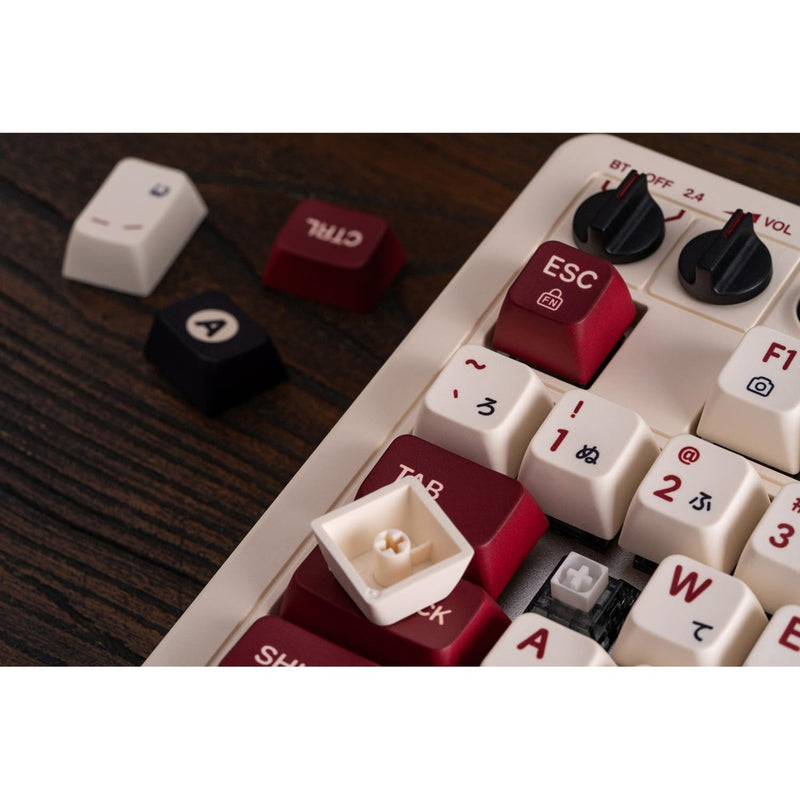 Afbeelding laden in galerijviewer, 8bitdo retro mechanical keyboard fami edition (beige, us lay-out (qwerty), kailh box white, 100%, bluetooth low energy, wireless 2.4g, usb)