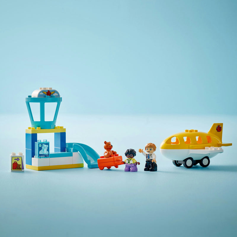 Load image into Gallery viewer, Lego duplo 10443 voor het eerst op het vliegveld