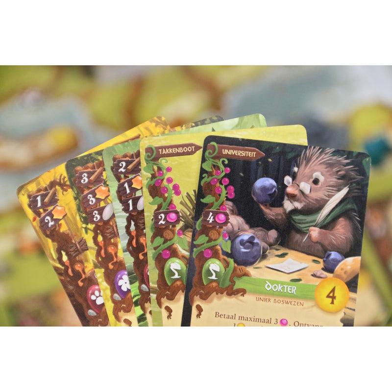 Load image into Gallery viewer, White goblin games everdell bordspel (nederlands, 1 - 4 spelers, 40 minuten, vanaf 10 jaar)