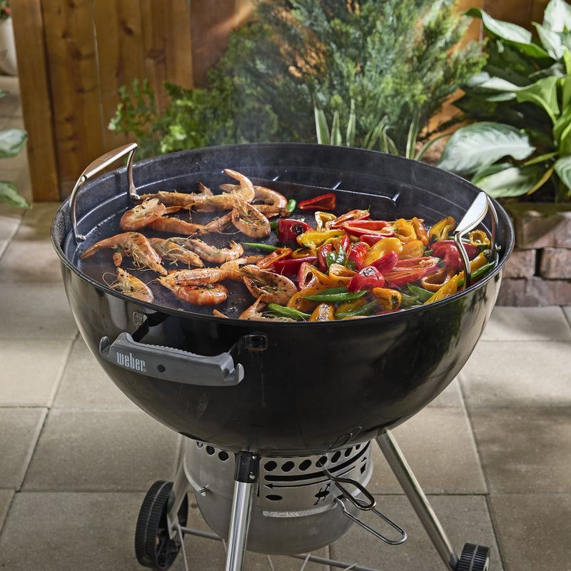 Load image into Gallery viewer, Weber full-size plancha - voor houtskoolbarbecues 57 cm grillplaat (zwart)