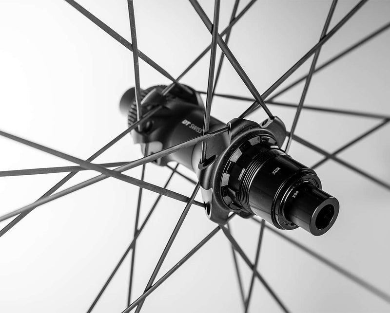 Load image into Gallery viewer, Dt swiss g 1800 spline® 25 28 disc rear wheel