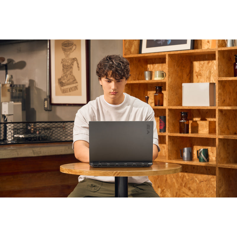 Afbeelding laden in galerijviewer, Asus tuf gaming a16 fa608um-rv253w 16 gaming laptop (grijs | ryzen 7 260 | rtx 5060 | 16 gb | 1 tb ssd)