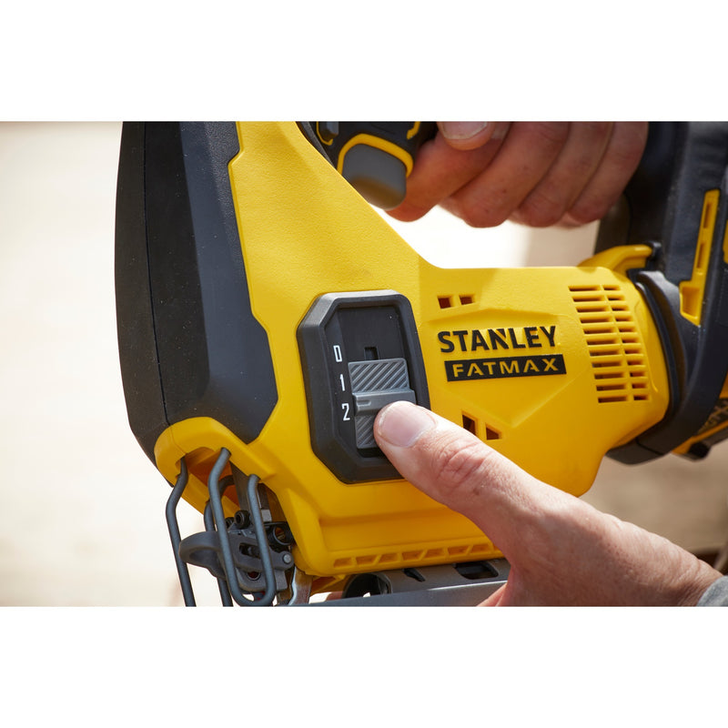 Load image into Gallery viewer, Stanley fatmax v20 18v decoupeerzaag (geel zwart, koffer, 2 accu's (2.0ah) en oplader (4a) inbegrepen)