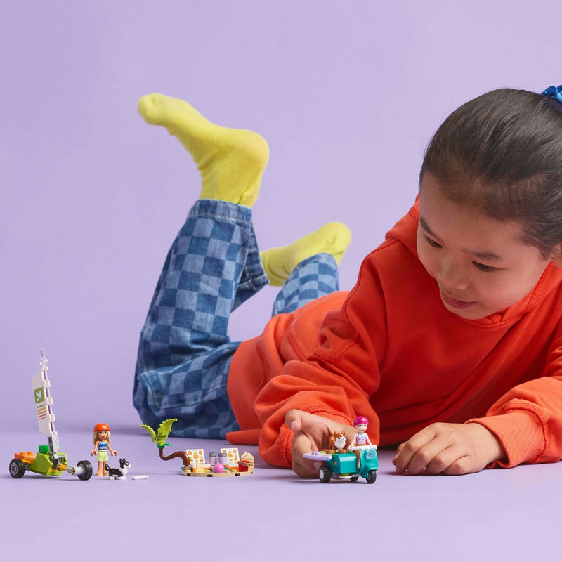 Load image into Gallery viewer, Lego friends - surf- en scooterplezier met de honden constructiespeelgoed (42641)