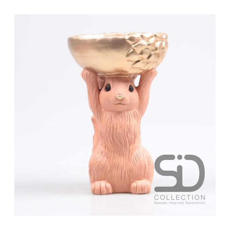Load image into Gallery viewer, Season inspired decoration eekhoorn met bak 14x12x22,5cm beigerood