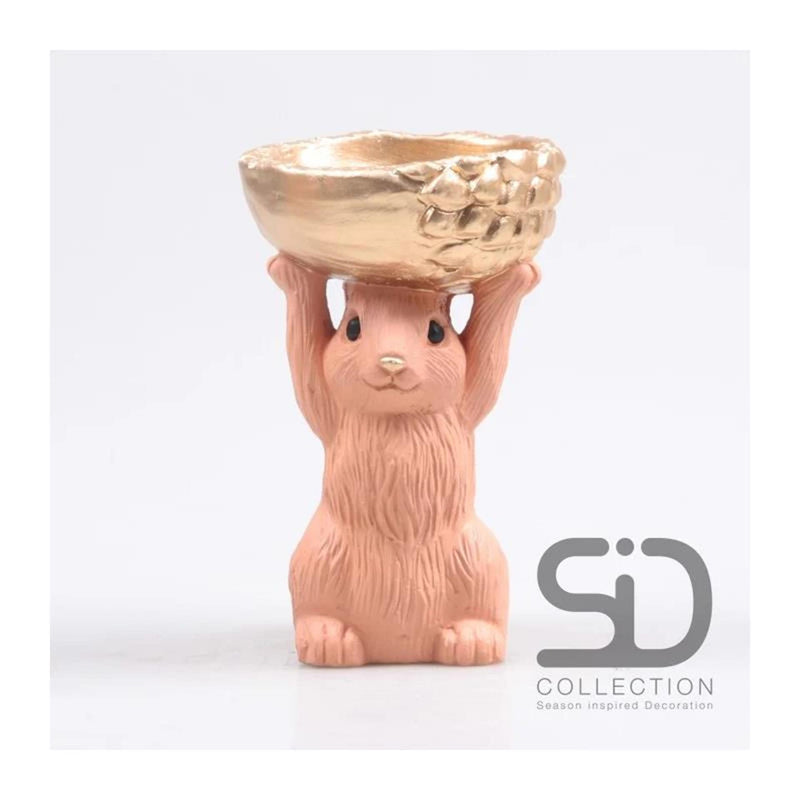 Load image into Gallery viewer, Season inspired decoration eekhoorn met bak 11x9,5x18cm beigerood