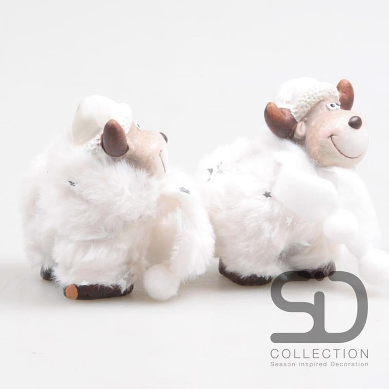 Load image into Gallery viewer, Season inspired decoration eland kerstfiguur terracotta staand zoe gus 7,5x4,5x8cm