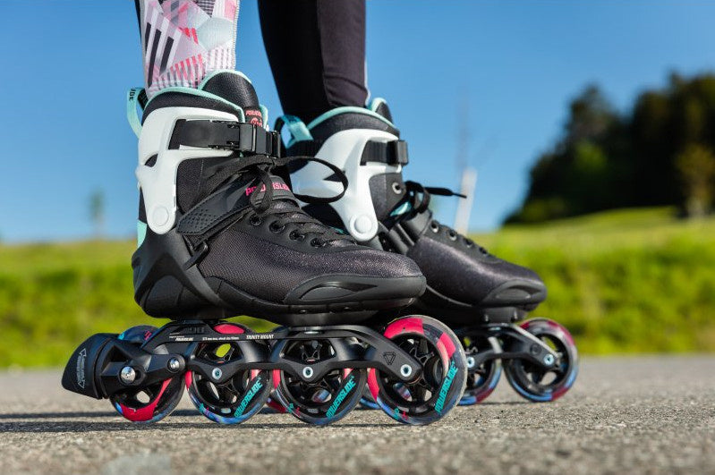 Load image into Gallery viewer, Powerslide Inline skates Radon Teal 90 softboot 83A zwart mt 38