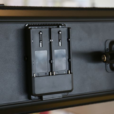 Load image into Gallery viewer, Falcon Eyes NP-F Batterij Adapter AD-PS1 V-Mount naar F-Mount