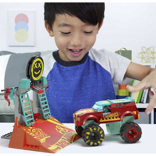 Mattel mega hot wheels demo derby extreme