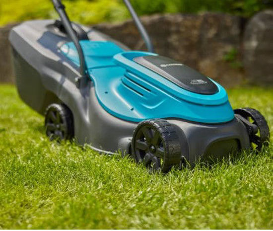 Load image into Gallery viewer, Gardena accugrasmaaier easymax 3218v p4a solo
