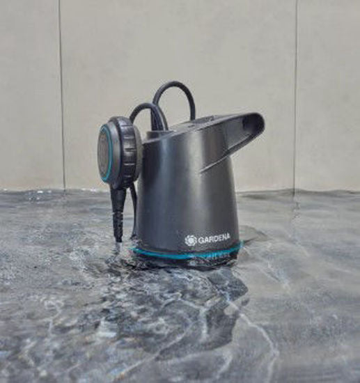 Load image into Gallery viewer, Gardena dompelpomp 20000 basic
