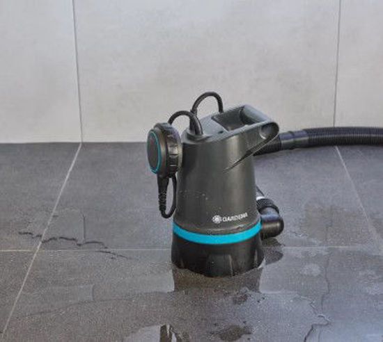 Load image into Gallery viewer, Gardena dompelpomp 20000 basic
