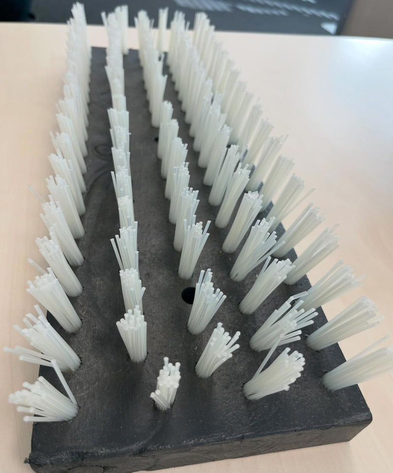 Afbeelding laden in galerijviewer, Producten kalverborstel nylon wit 45x15cm vulling 4cm
