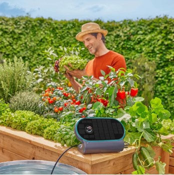 Load image into Gallery viewer, Gardena aquabloom set l voor bewatering op zonne-energie besproeiingscomputer (grijs turquoise, automatisch besproeiingssysteem, accu inbegrepen)
