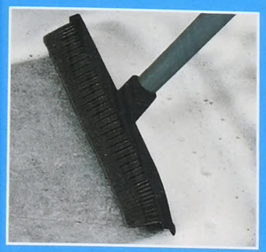 Afbeelding laden in galerijviewer, Producten rubberbezem 31cm met telescoopsteel 68 120
