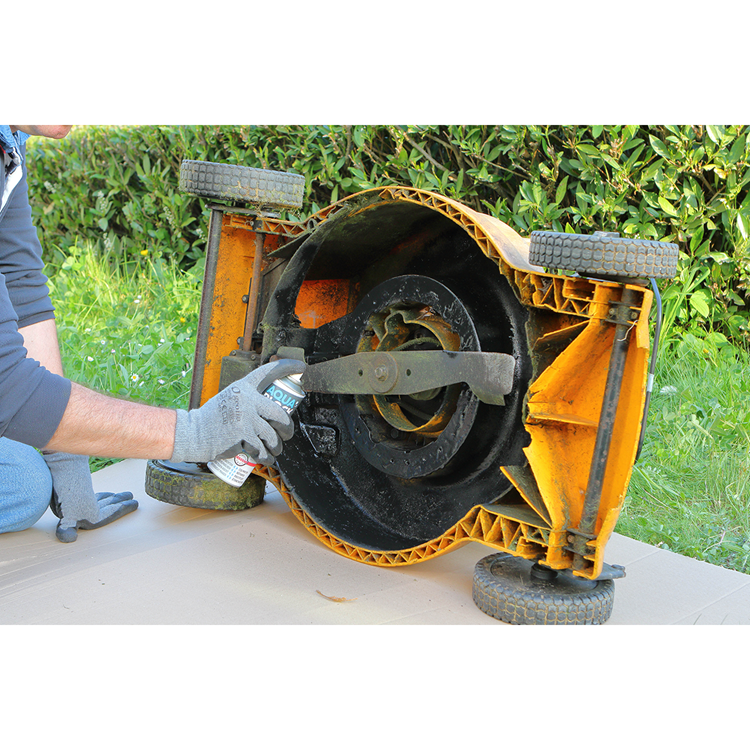 Load image into Gallery viewer, Rubson anti - infiltratie spray 300ml zwart | coating isolatie spray zwart | overschilderbaar repair coating spray | universele toepassing | vloeibaar rubber seal | rubber spray rubber coating.
