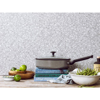 Load image into Gallery viewer, Bk granite hapjespan met deksel ø28 cm
