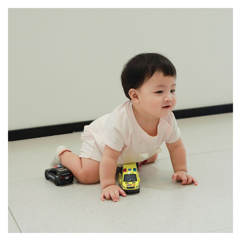 Load image into Gallery viewer, 112 ambulance bus 1:34 met licht en geluid
