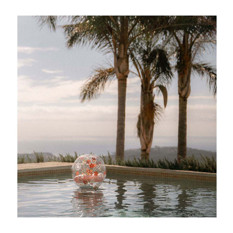 Load image into Gallery viewer, Little dutch pink flowers strandbal 3d figuur, 35cm
