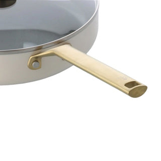 Load image into Gallery viewer, Bk sublime hapjespan 28cm met deksel - 3.6l - pfas-vrije antikleeflaag - hapjespan inductie - keramische pan -ovenbestendig tot 220°c - met glazen deksel - crème
