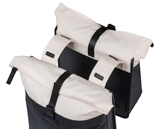 Basil dubbele fietstas vive 28-35l 14 x 30 x 38 cm - wit zwart