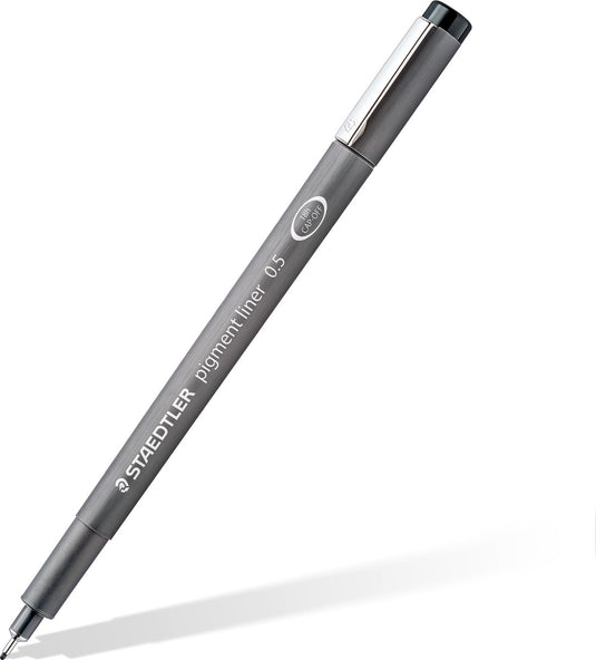 Staedtler - artist series - pigment liner - fineliner - zwart - 0,5 mm