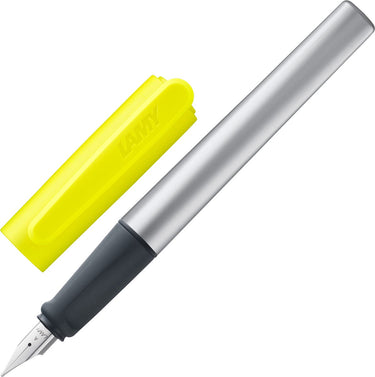 Lamy nexx neonyellow vulpen - met antislipgrip gepolijste stalen penpunt in lijn a - driehoekig aluminium huis - inclusief tintenpatrone t 10 blauw