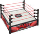Mattel wwe supersterrenring met labels voor hoofdevenement en raw - verende ringmat en pro tension elastische ringtouwen