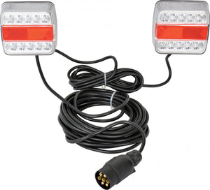 Carpoint led achterlicht set - magneetbevestiging - voor aanhanger of fietsdrager - direct op het plaatwerk te bevestigen – achterlicht 4 functies – 7 polige stekker – kabellengte tussen achterlichten 2.5 meter – kabellengte naar stekker 7.5 meter