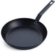 Bk solid steel bbq koekenpan 28cm - plaatstaal - carbon staal - gietijzer handgreep - ovengeschikt tot 230°c - barbecue - handwas - bbq set