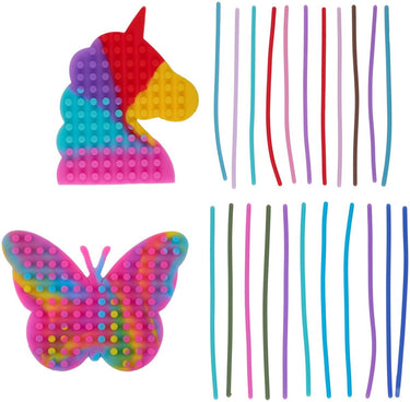Eddy toys pop it rijgspel kinderen – fidget speelgoed met rijgfunctie – pop it fidget in siliconen – motoriek speelgoed vlinder of eenhoorn – educatief rijgspeelgoed vanaf 3 jaar - 1 willekeurige set