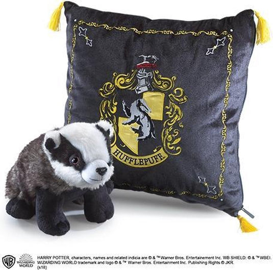 The noble collection hufflepuff house mascot plush cushion (nn7045)