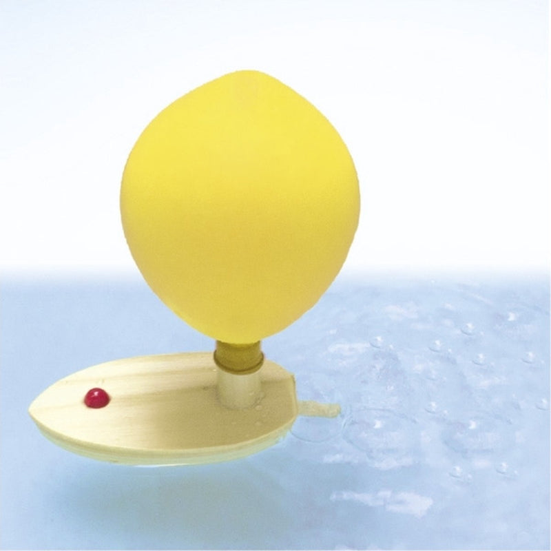 Load image into Gallery viewer, Goki luchtballonboot hout 14,5 x 6 x 6 cm
