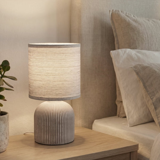 Briloner ino - tafellamp slaapkamer - met stoffen kap keramiek voet - bedlamp - tafellampje - ø15cm x 28 cm - bruin