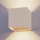 Calex volterra oplaadbare wandlamp kubus - oplaadbaar - up down tuinverlichting - modern - warm wit licht - voor binnen en buiten - waterdicht - eenvoudige installatie - akku en draadloos - usb-c - bewegingssensor - zand