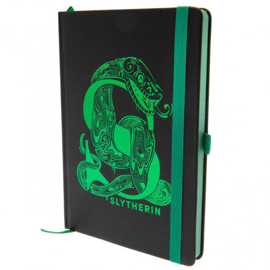Hole in the wall harry potter - premium a5 notitieboek - slytherin