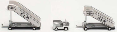 Herpa historic stairs (2 st.) + tractor (1 st.) klm (nl) 1:200