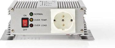 Nedis inverter gemodificeerde sinusgolf - ingangsvoltage: 24 v dc - apparaat stroomoutput: type f (cee 7 3) - 230 v ac 50 hz - 600 w - piekvermogen: 1500 w - accuklemmen - zilver