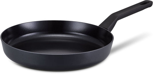 Brabantia onyx r ns koekenpan. ø 28cm – 100% pfas vrij – inductie geschikt- 100% gerecycled lichtgewicht aluminium- hittewerende ergonomische greep- keramische coating – dubbele anti aanbaklaag – zwar