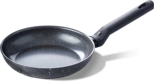 Bk universe koekenpan 20cm - pfas-vrije antikleeflaag - koekenpan inductie - keramische koekenpan - ovenbestendig tot 160°c - koudgreep - zwart graniet