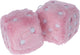 Carpoint dobbelstenen roze – auto decoratie – pluche – 6x6x6 cm – 40 cm koord – voor binnenspiegel – interieur accessoire