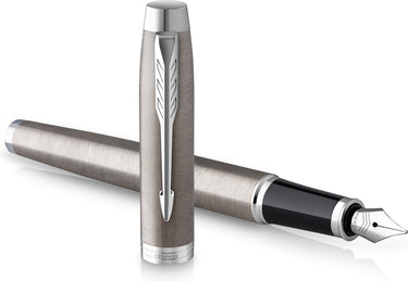 Parker im vulpen | roestvrij staal met chromen afwerking | medium punt met blauw inktpatroon | geschenkverpakking