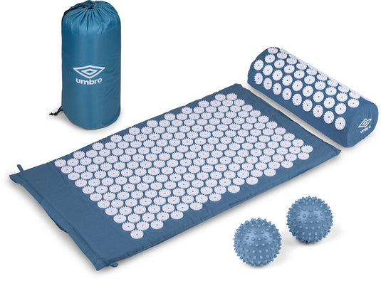 Umbro spijkermat met kussen en massageballen - massagemat voor ontspanning - shakti mat original met draagtas - acupressuur mat voor nek, rug en voeten - 71 x 42 cm blauw