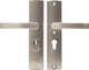 Axa veiligheidsbeslag (curve plus) aluminium geslepen: kruk-kruk (model blok) pc55 met kerntrekbeveiliging skg***
