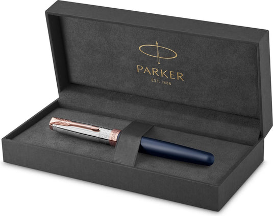 Parker sonnet vulpen | intrepid journeys collection, mt. fuji editie | blauwe lak en massief zilver met rosé gouden afwerking | medium massief gouden penpunt | geschenkverpakking