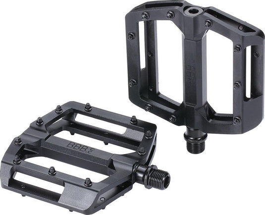 Bbb cycling mtb pedalen - enigma - platformpedalen met grip pinnen afgedichte lagers - mountainbike fietspedalen - mat zwart - 100 x 100 mm - bpd-38